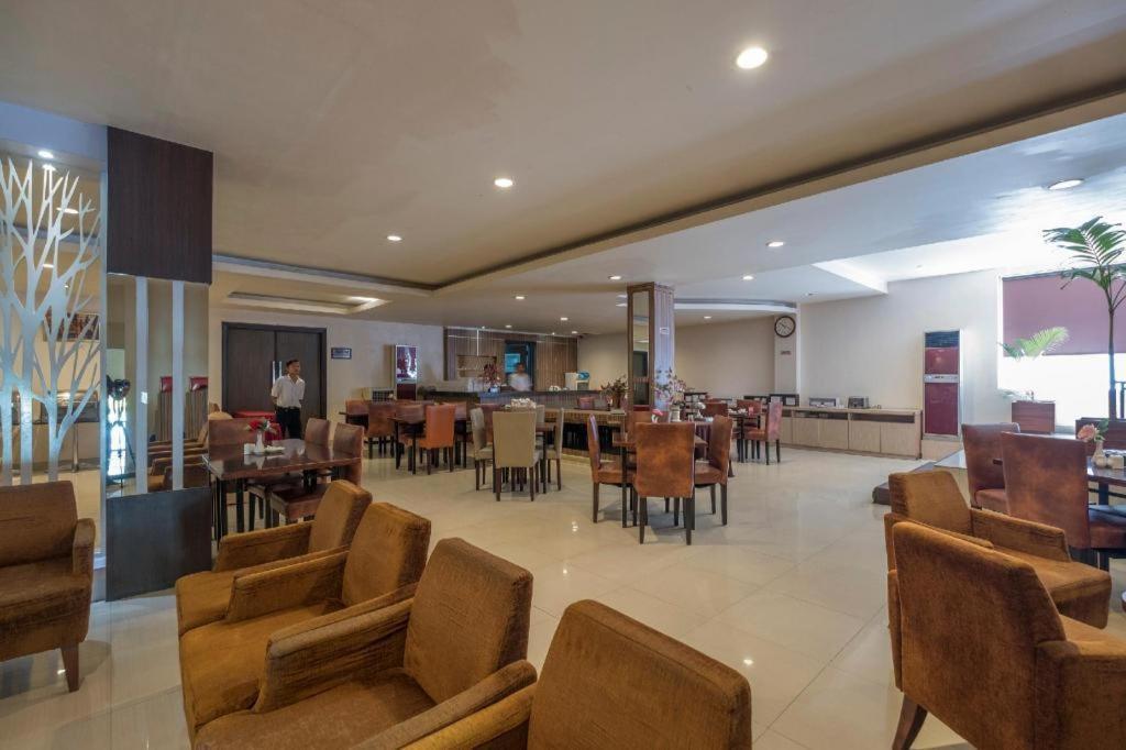 Collection O 1279 Hotel Grand Celino Makassar Luaran gambar